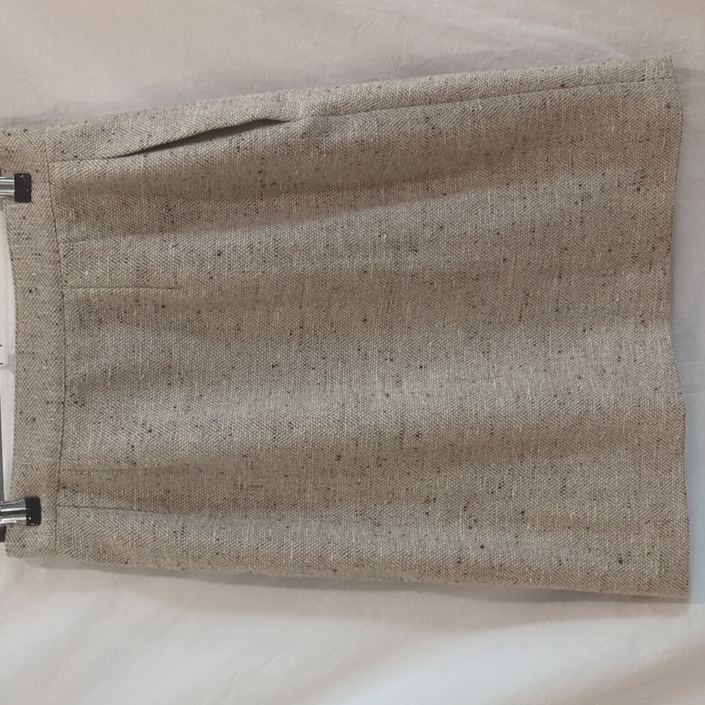Liz Claiborne | Wrap Natural Tan/Specks Herringbone Fringed Waterfall Skirt | 8 - Picture 6 of 12